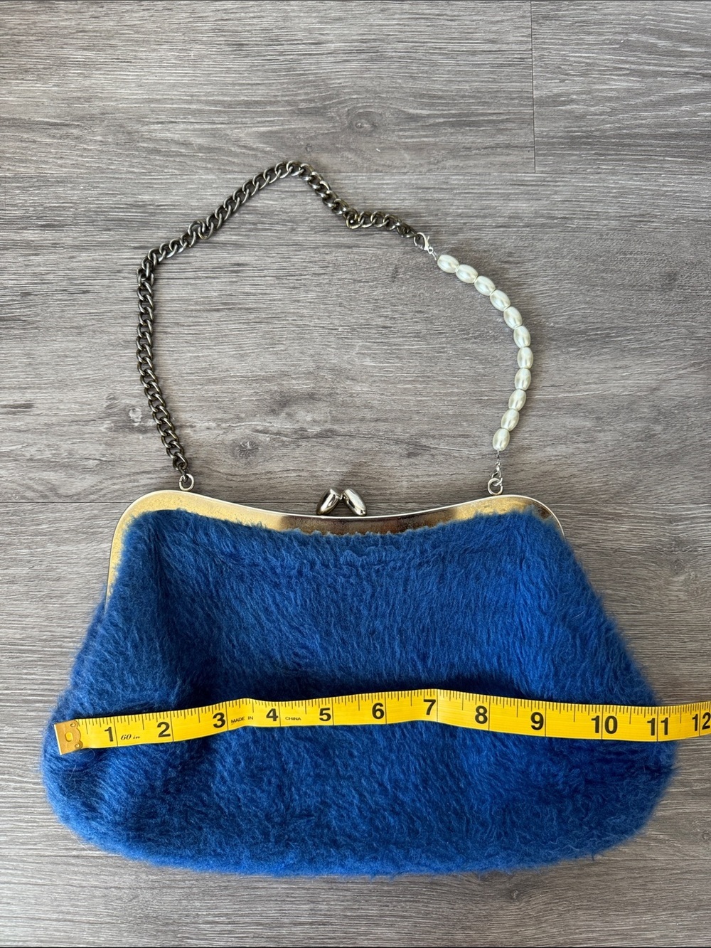 Vintage Blue Fuzzy Kiss Lock Bag - Picture 7 of 9